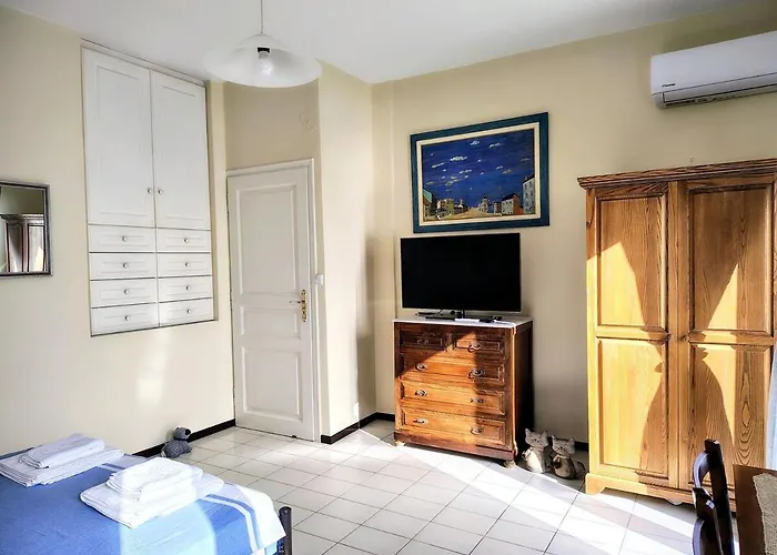 Cycladic Horizon Island By Hostandros Nyaraló Bací