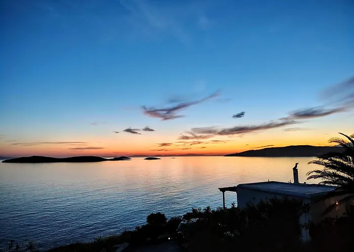 Cycladic Horizon Island By Hostandros Nyaraló