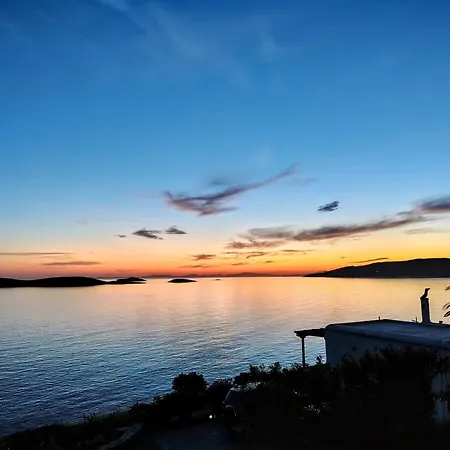 Cycladic Horizon Island By Hostandros Nyaraló
